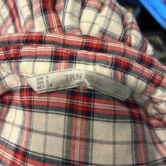 Zara  Trafaluc Button Up Shirt - Picture 4 of 4
